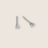 Round Studs Petite (0.10tcw)