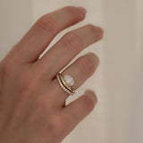 Pavé Floating Curve Ring