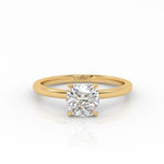 Cushion Solitaire engagement ring, made of 1 carat lab-grown diamond and 18k yellow gold. 