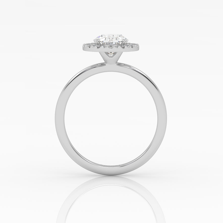 The Oval Solitaire with Halo